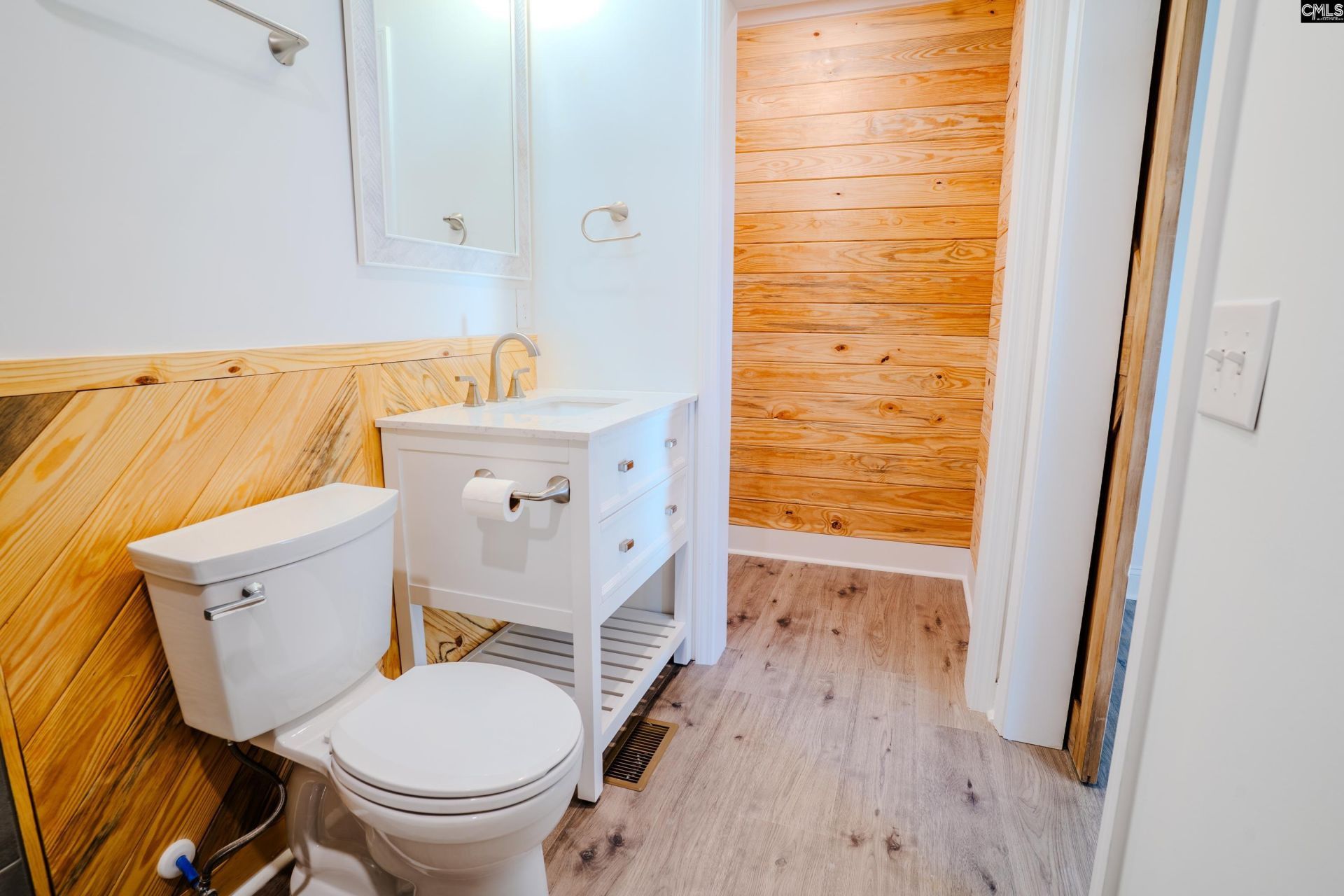 2107 Charles Street  Photo 14