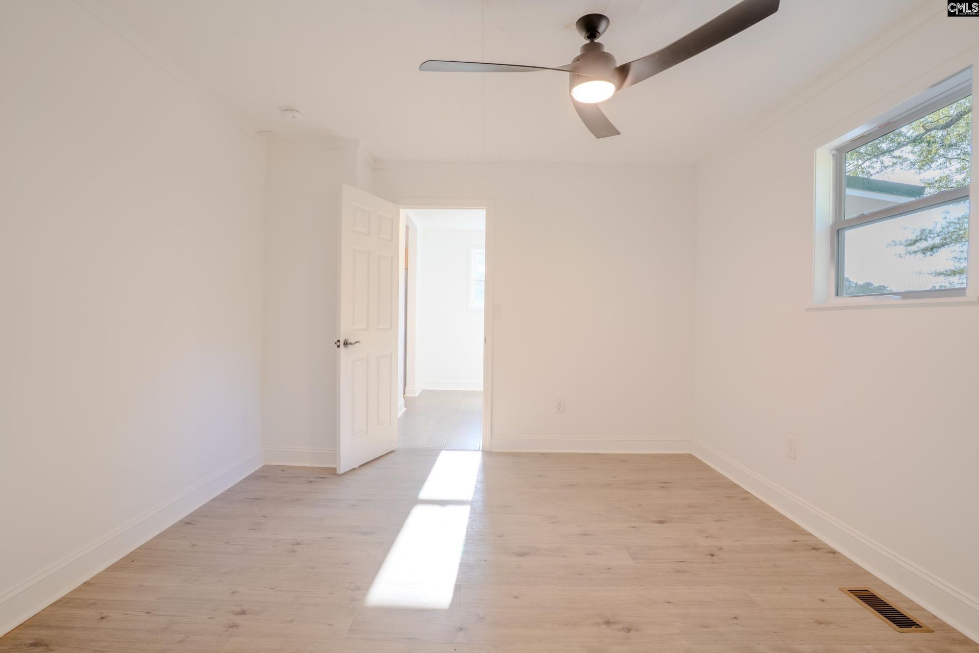 2107 Charles Street  Photo 15