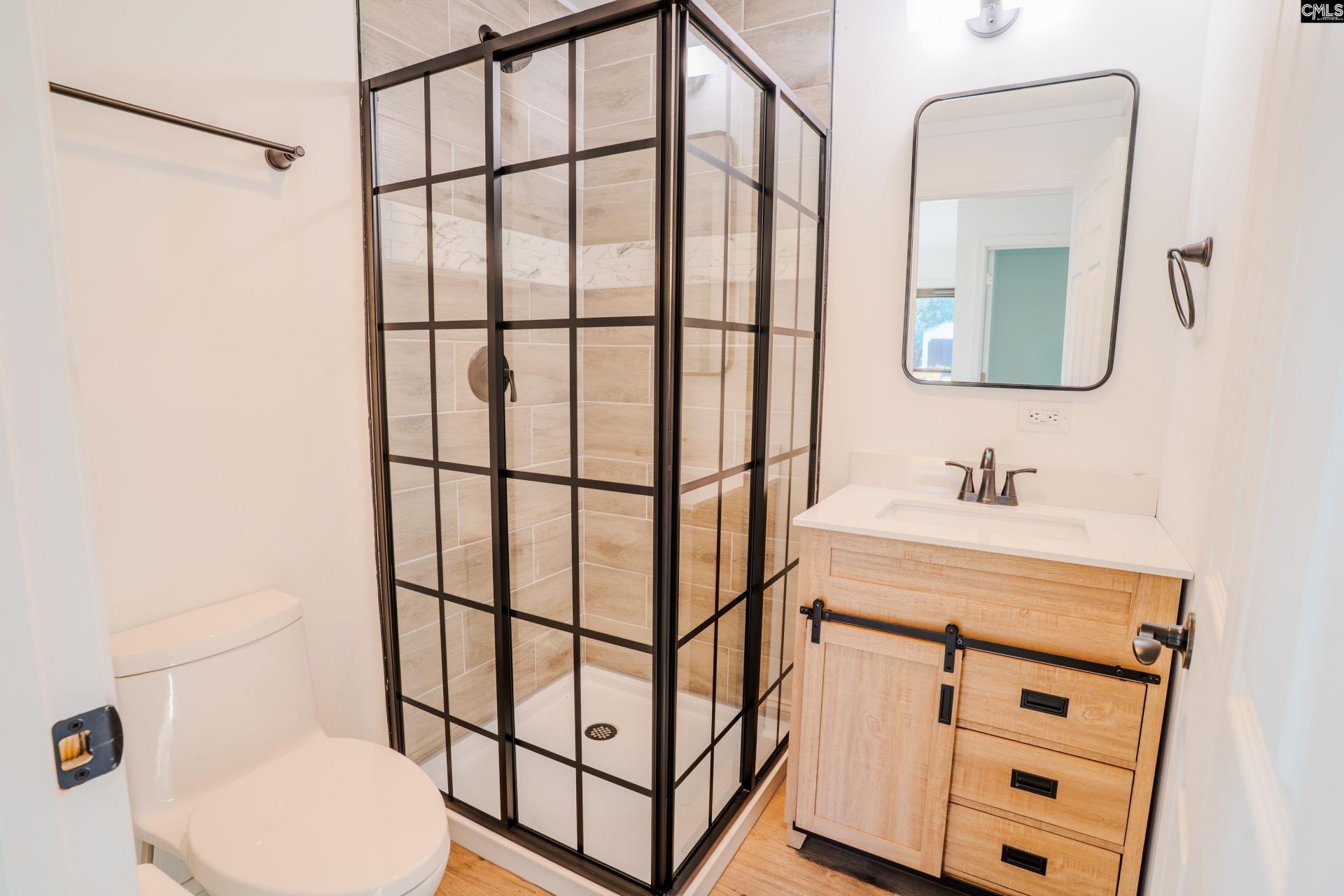 2107 Charles Street  Photo 20