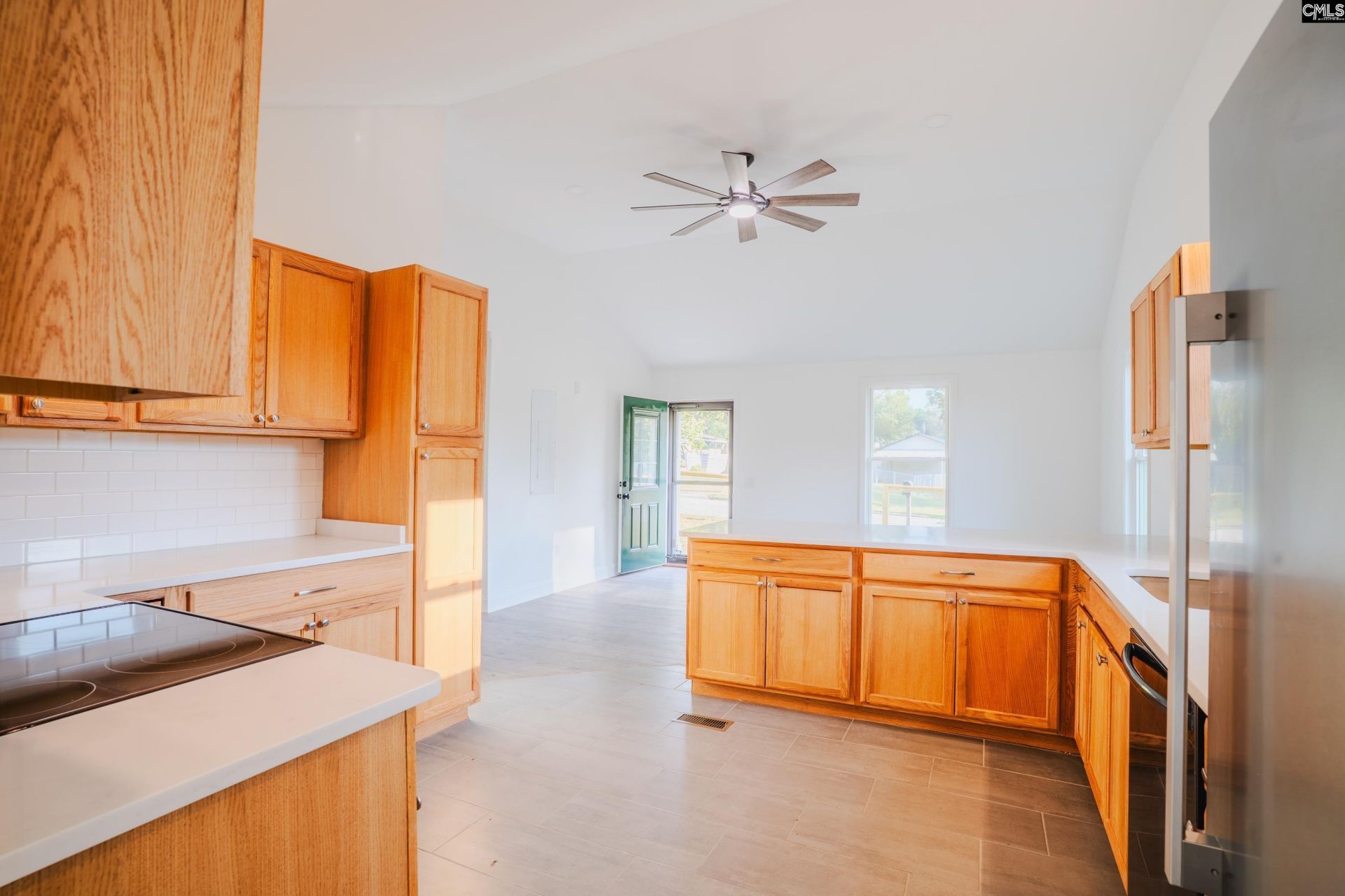 2107 Charles Street  Photo 25