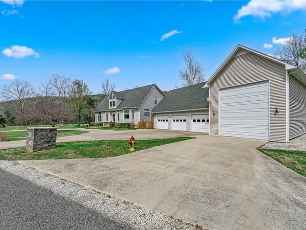 2 Wild Turkey Drive, Holiday Island, AR 72631