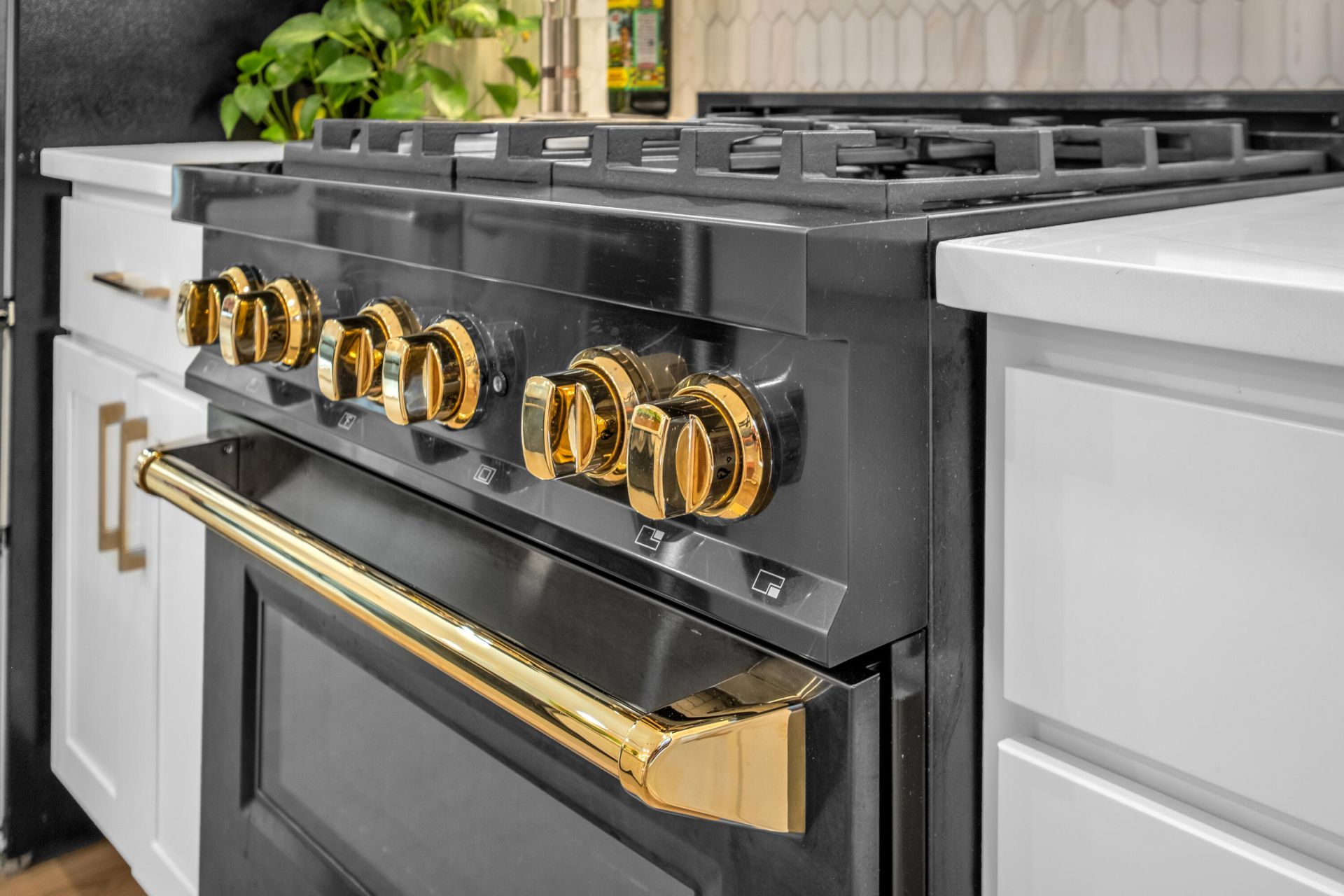 72 Hanover Street Photo 19