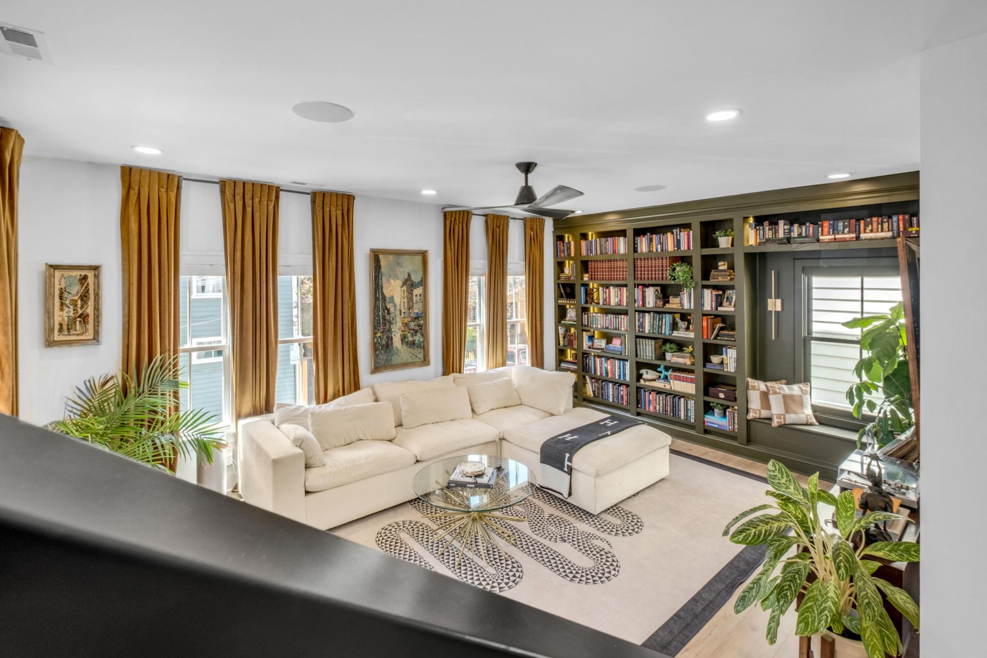 72 Hanover Street Photo 25