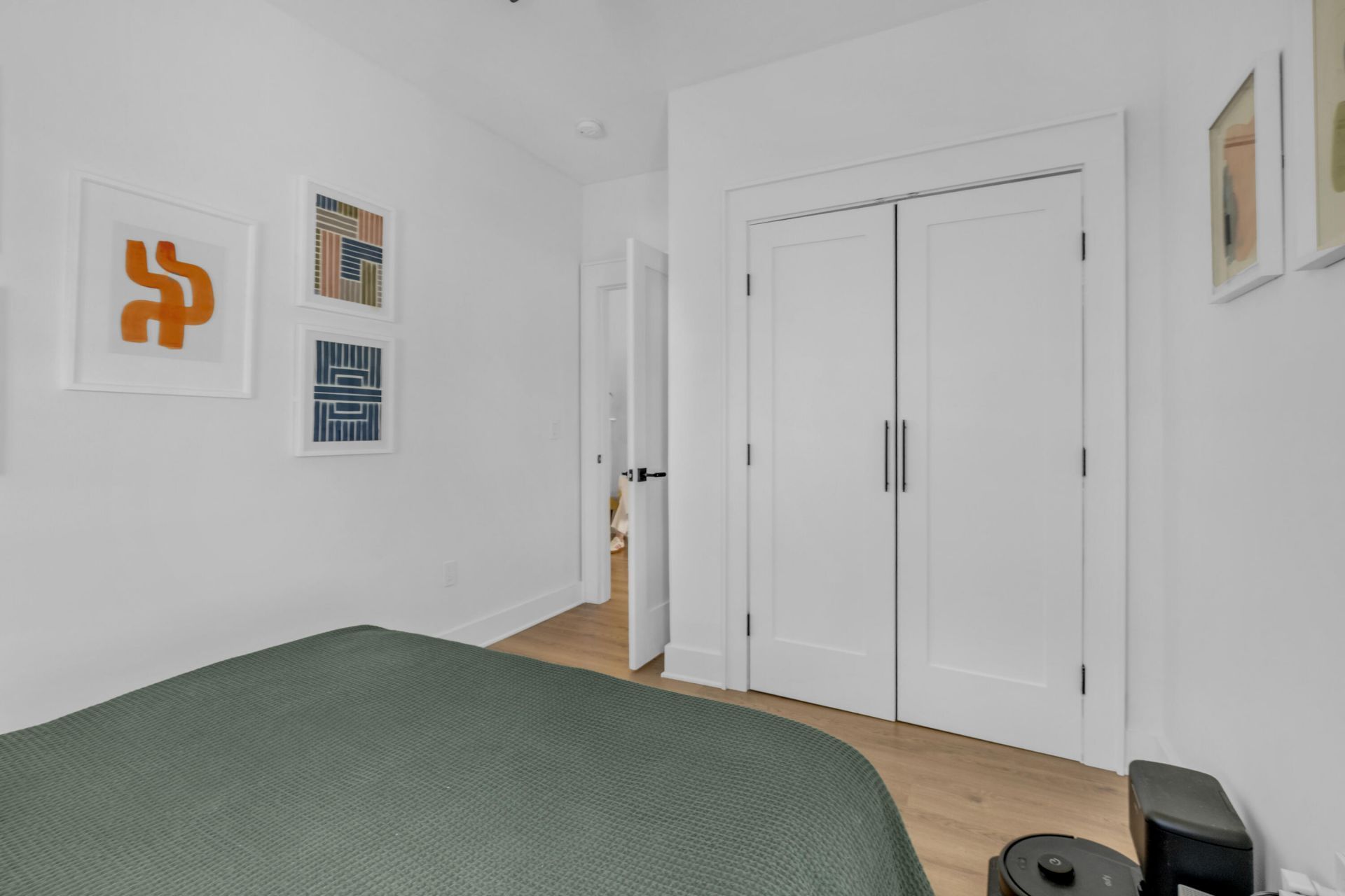 72 Hanover Street Photo 40