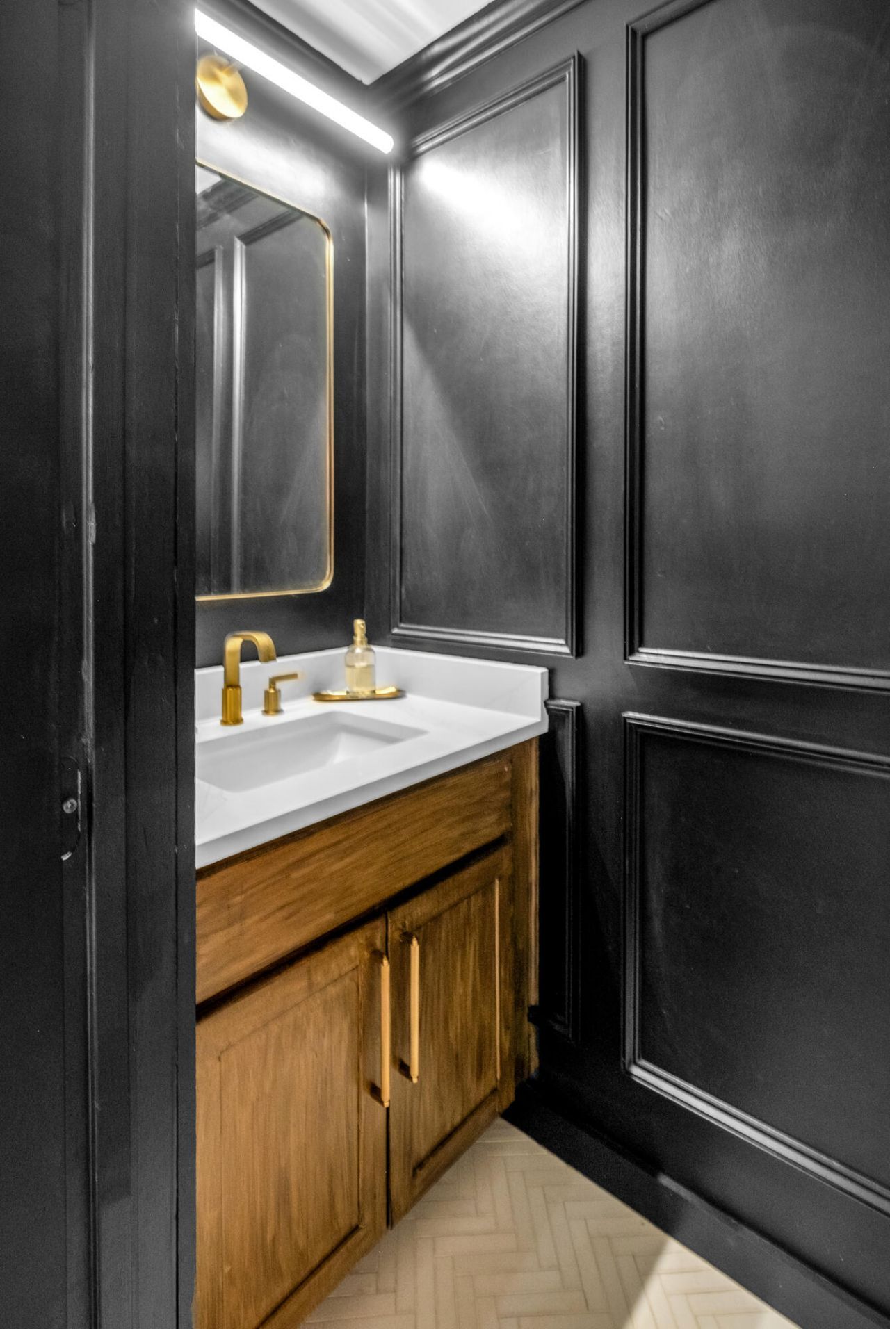 72 Hanover Street Photo 9