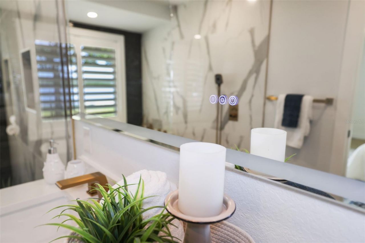 11930 W Bayshore Drive, Crystal River, FL 34429 Photo