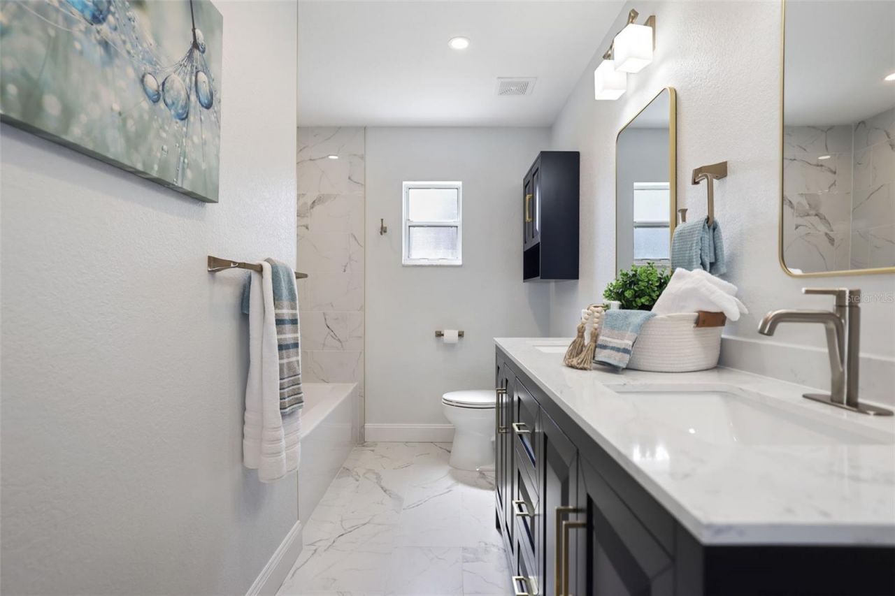 11930 W Bayshore Drive, Crystal River, FL 34429 Photo