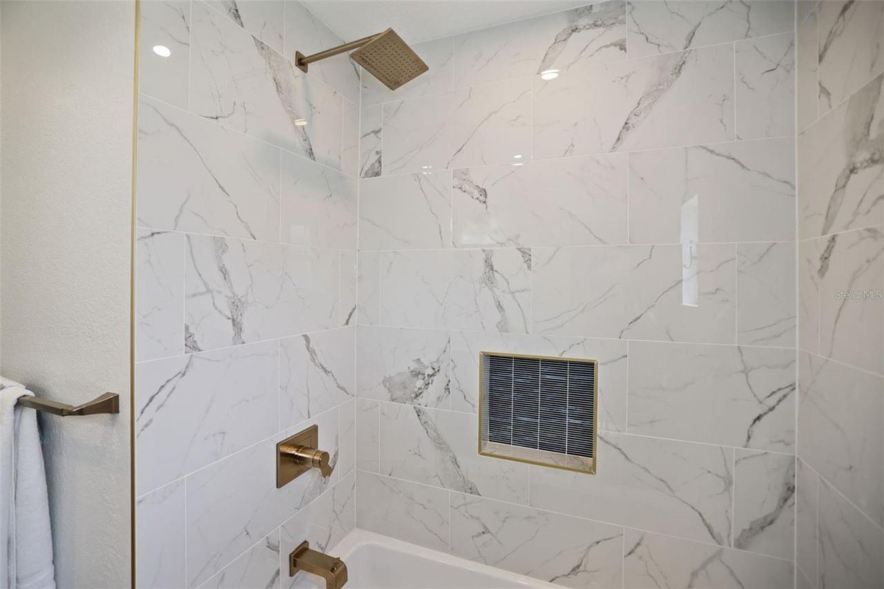 11930 W Bayshore Drive, Crystal River, FL 34429 Photo