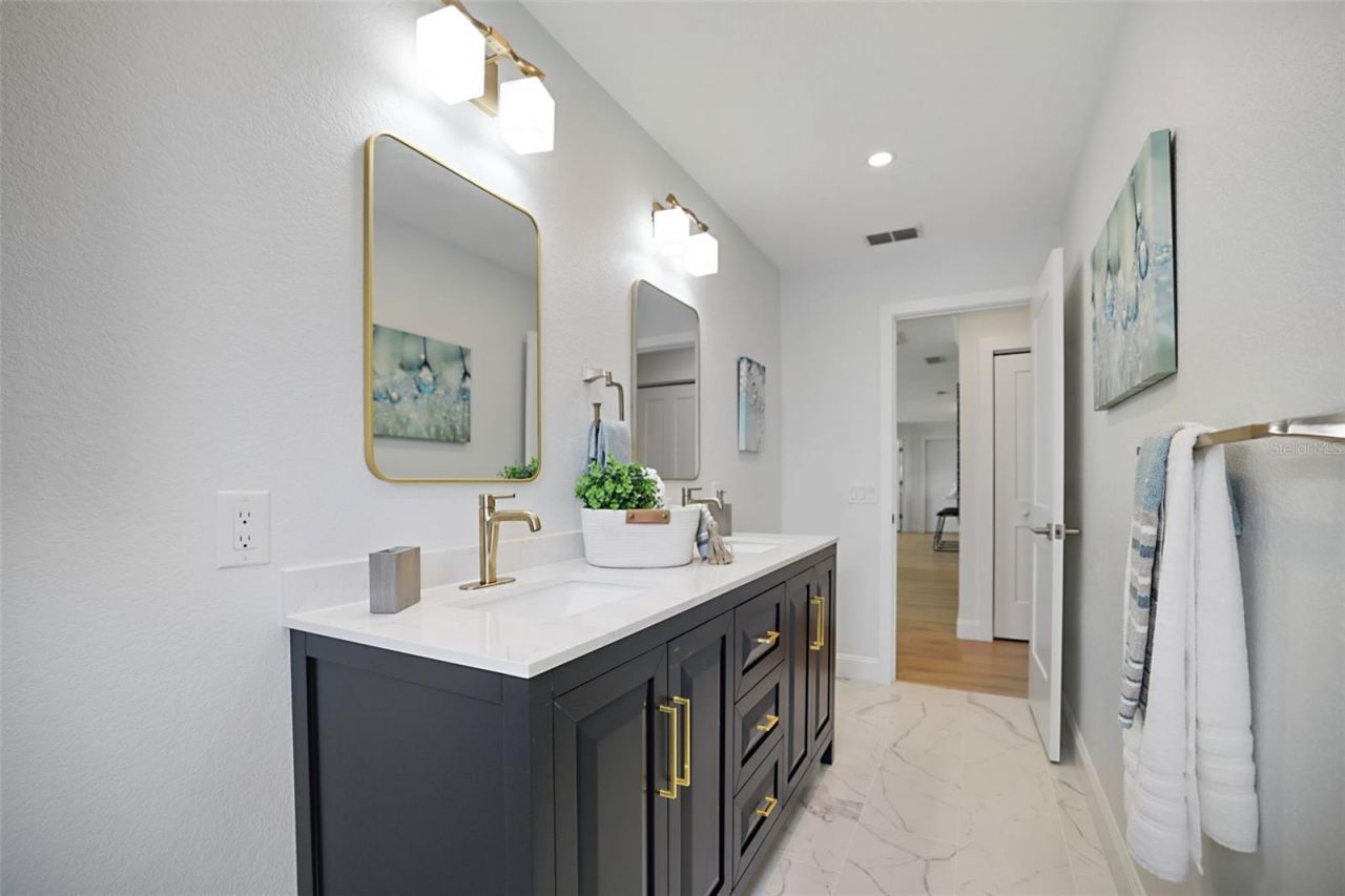 11930 W Bayshore Drive, Crystal River, FL 34429 Photo