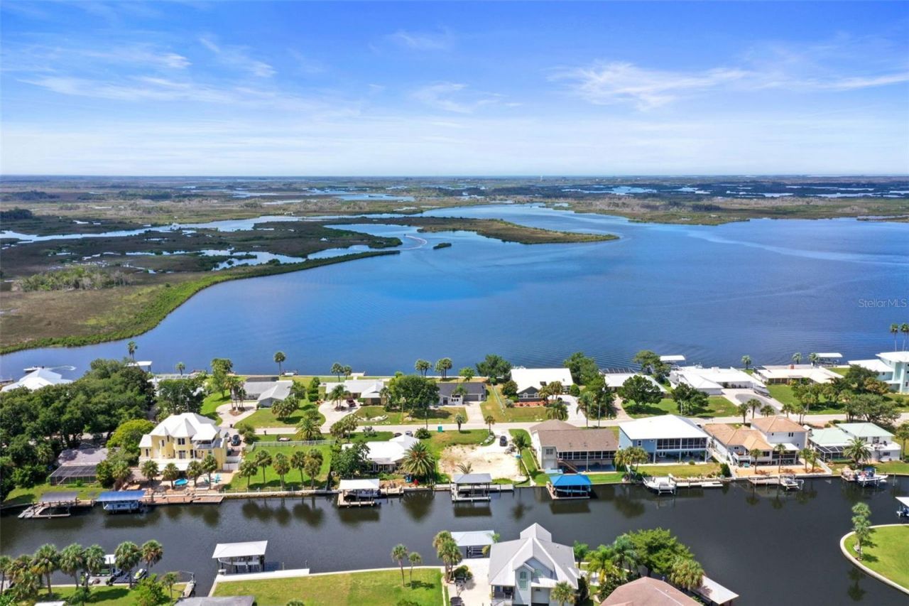 11930 W Bayshore Drive, Crystal River, FL 34429 Photo