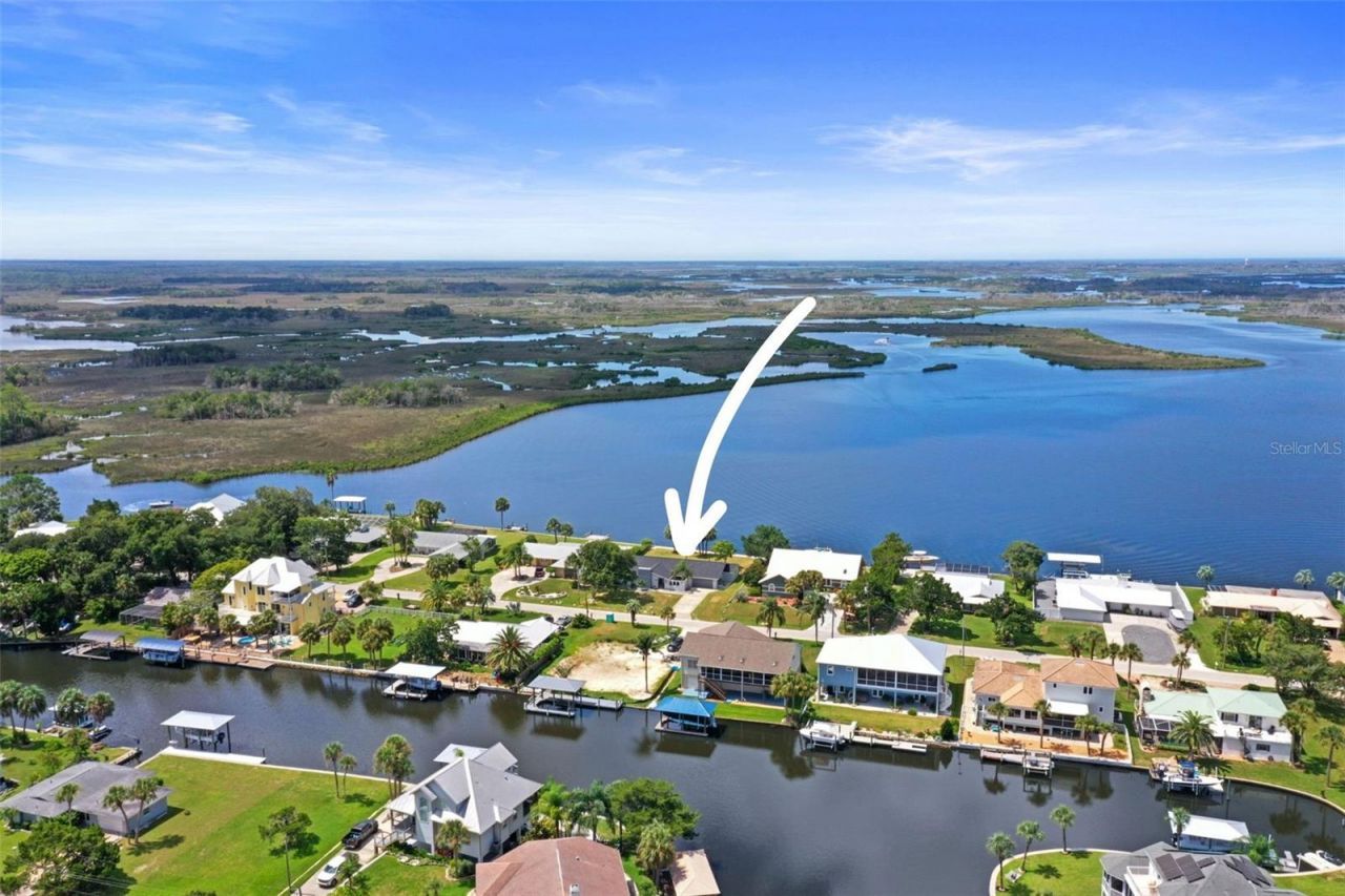 11930 W Bayshore Drive, Crystal River, FL 34429 Photo