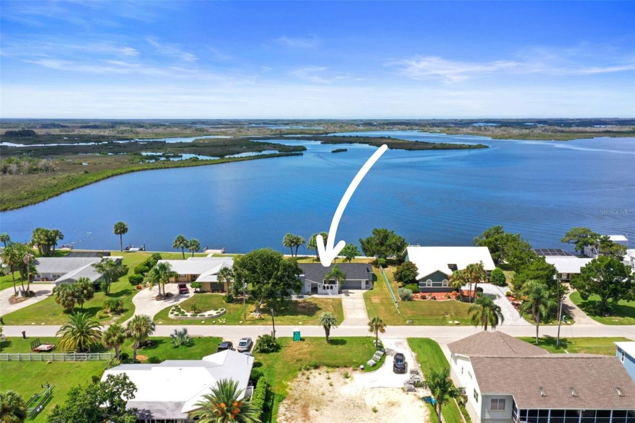 11930 W Bayshore Drive, Crystal River, FL 34429 Photo