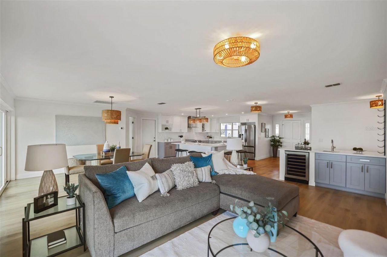 11930 W Bayshore Drive, Crystal River, FL 34429 Photo