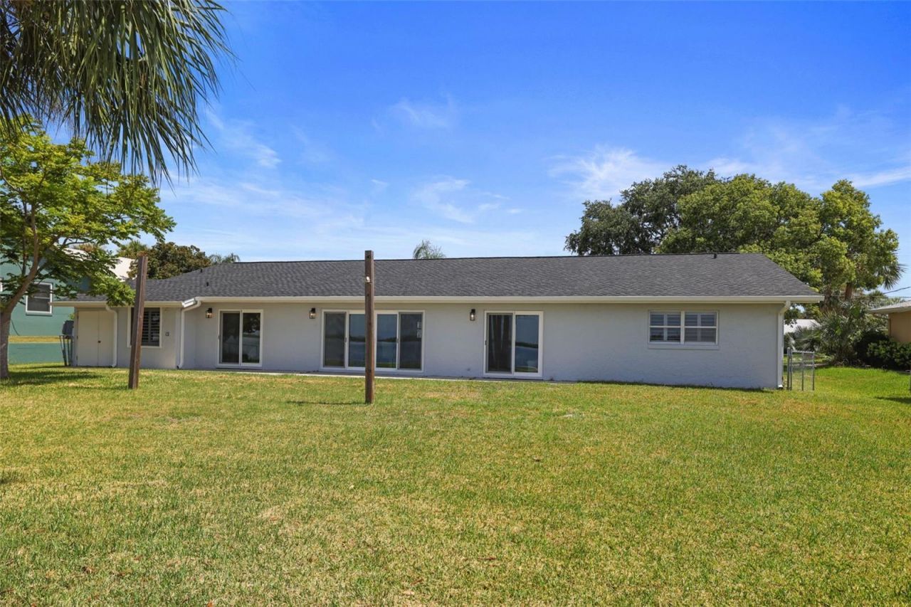 11930 W Bayshore Drive, Crystal River, FL 34429 Photo
