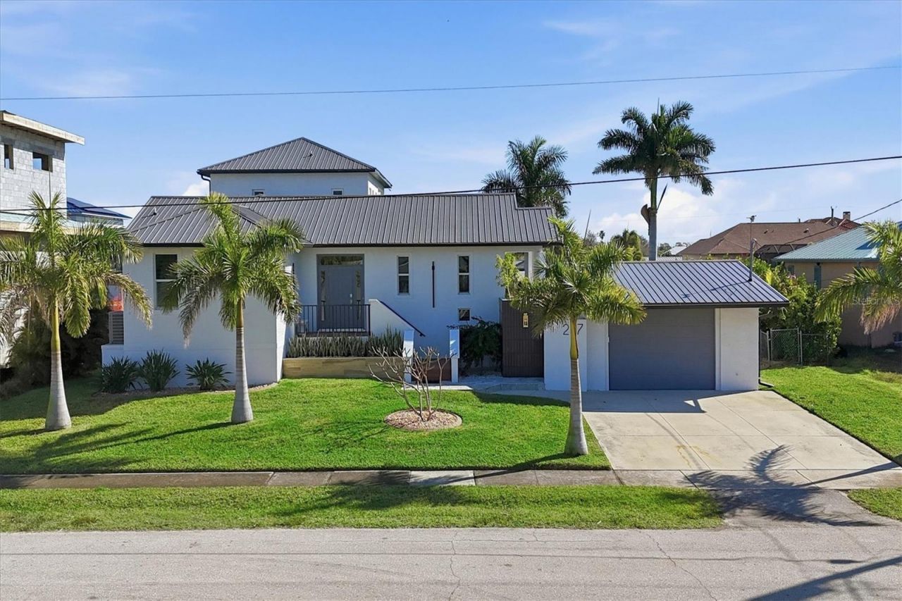 217 Bangsberg Road Se, Port Charlotte, FL 33952 Photo