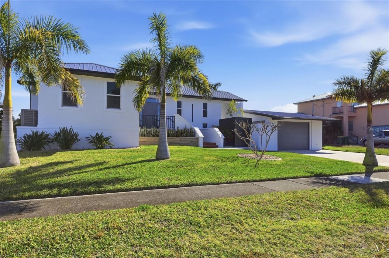 217 Bangsberg Road Se, Port Charlotte, FL 33952 Photo