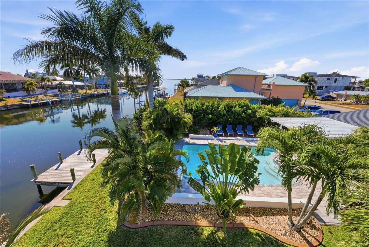 217 Bangsberg Road Se, Port Charlotte, FL 33952 Photo