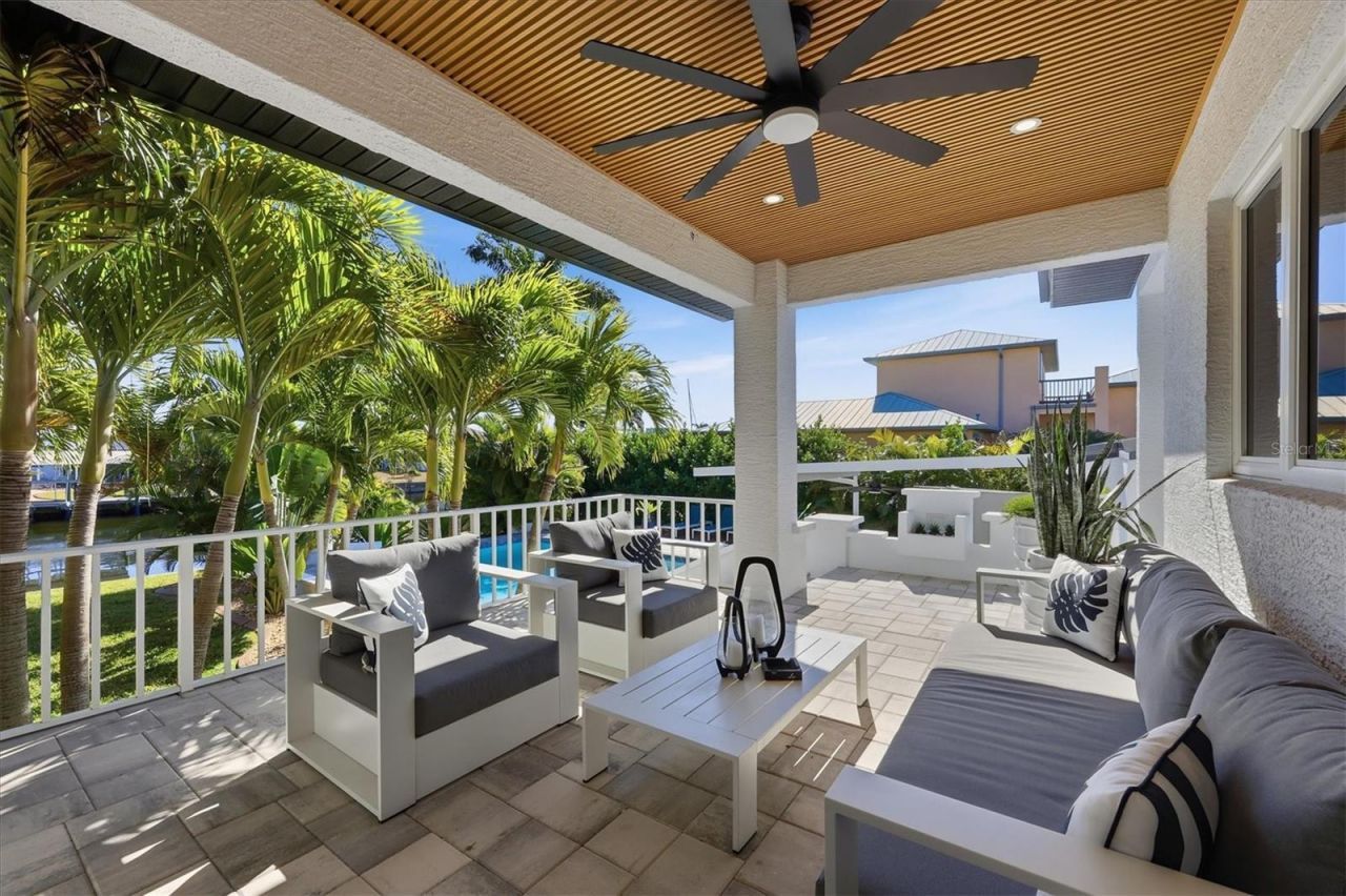 217 Bangsberg Road Se, Port Charlotte, FL 33952 Photo