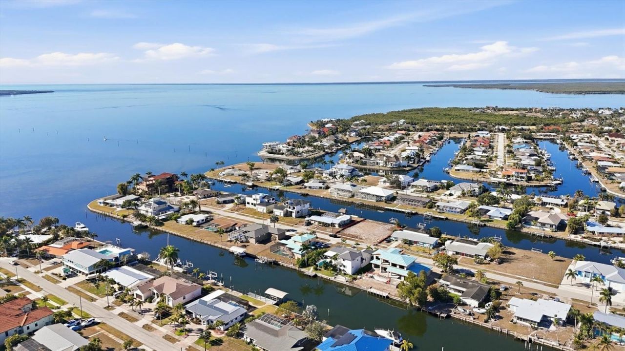 217 Bangsberg Road Se, Port Charlotte, FL 33952 Photo