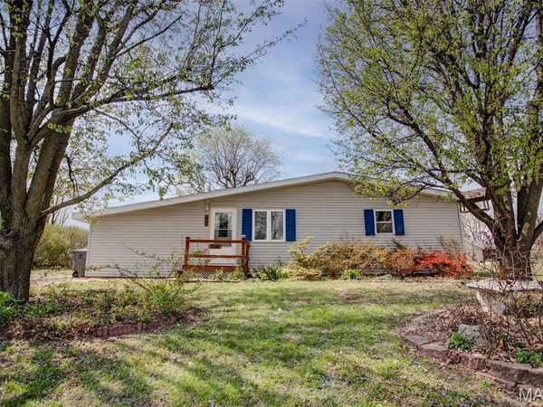 508 N Main St., Pleasant Hill, IL 62366