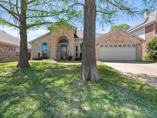 1202 Angel Fire Lane, Arlington, TX 76001