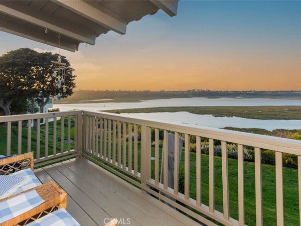 2165 Vista Entrada, Newport Beach, CA 92660