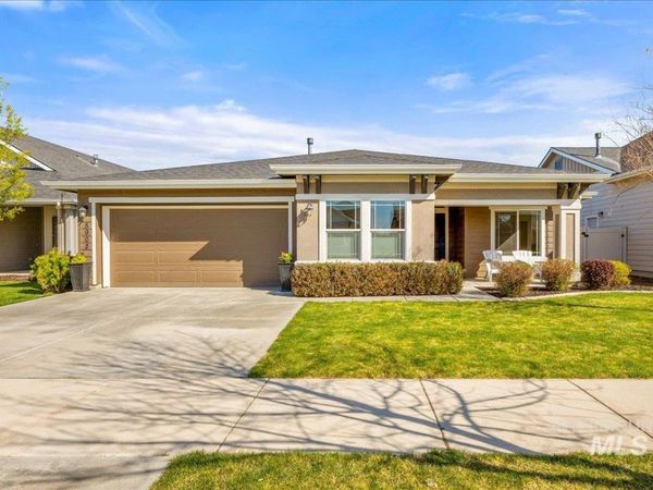 5902 W Quintale Dr, Meridian, ID 83646