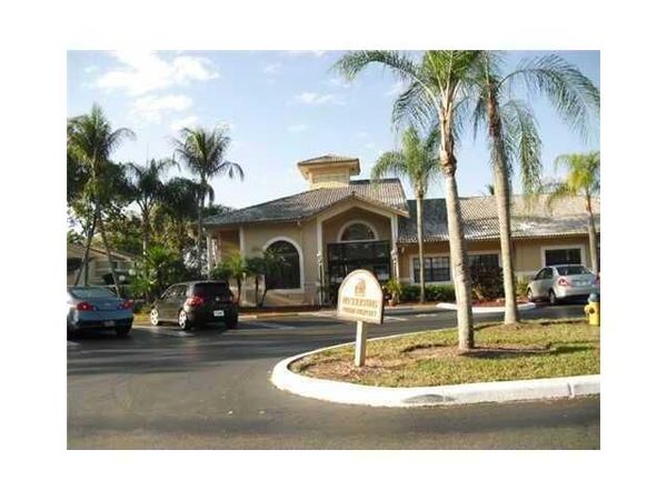 417 E Palm Cir Circle E, Unit 417, Pembroke Pines, FL 33025