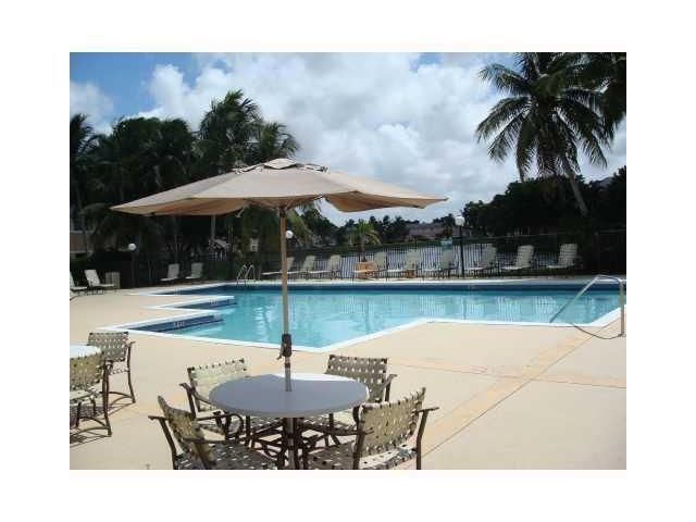 417 E Palm Cir Circle E, Unit 417, Pembroke Pines, FL 33025 Photo