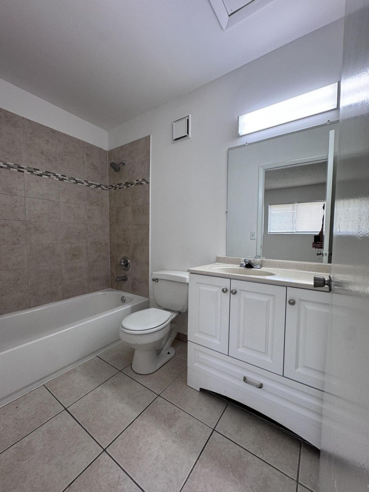 417 E Palm Cir Circle E, Unit 417, Pembroke Pines, FL 33025 Photo