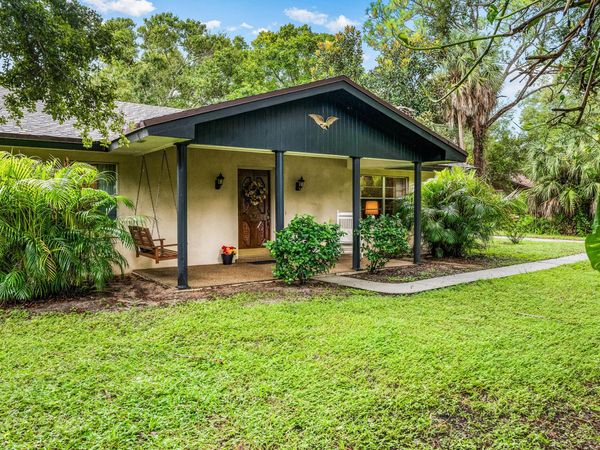 4153 SW 1st St Street SW, Vero Beach, FL 32968