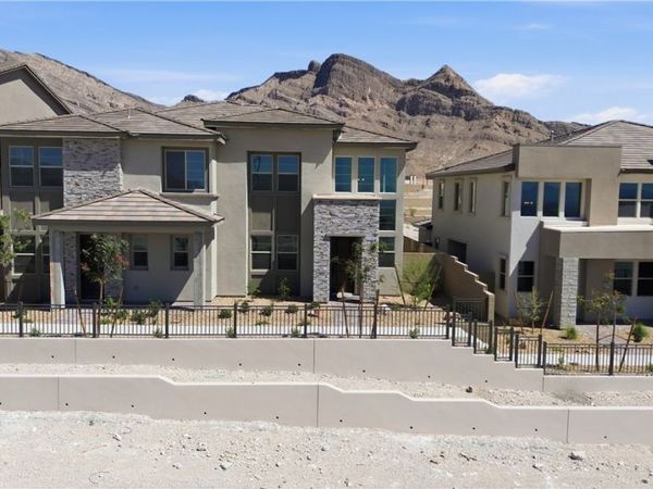 12135 Red Iris Avenue, Las Vegas, NV 89138