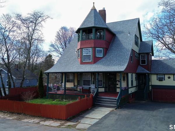 4 Washington, Meriden, CT 06451