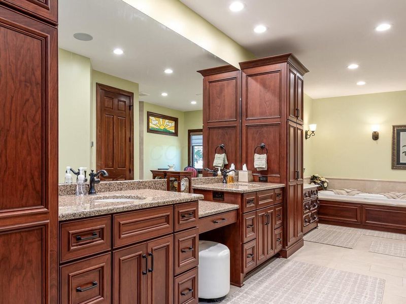 3000 S River Road , Zanesville, OH 43701 Photo 41