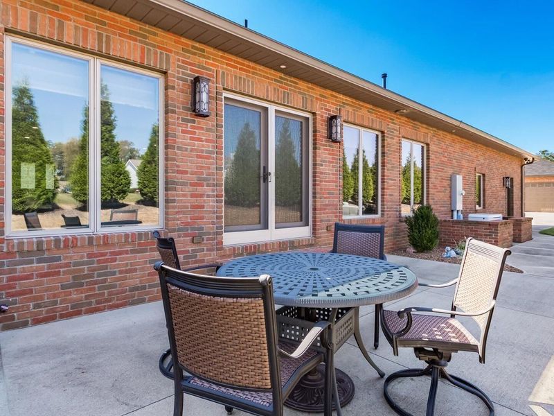 3000 S River Road , Zanesville, OH 43701 Photo 5