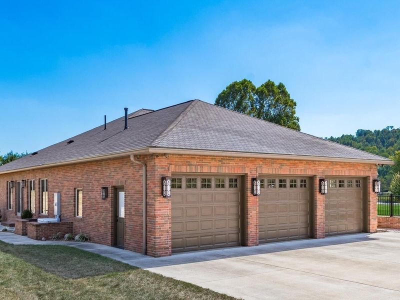 3000 S River Road , Zanesville, OH 43701 Photo 82