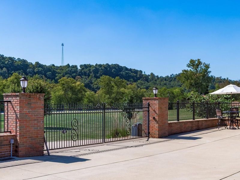 3000 S River Road , Zanesville, OH 43701 Photo 90