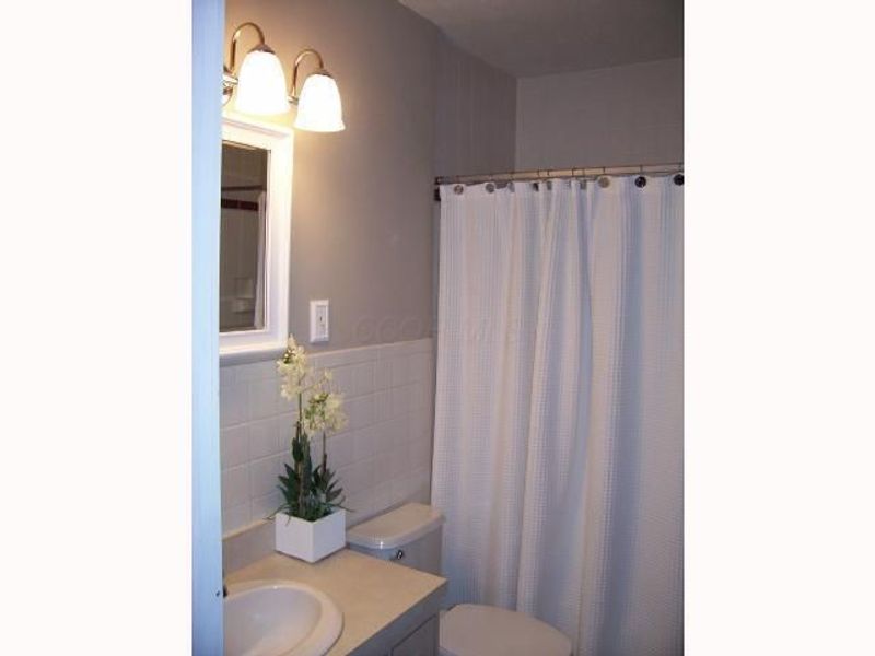 773 Thurman Avenue, Columbus, OH 43206 Photo 4