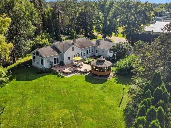 30825 Minnesota Avenue, Lindstrom, MN 55045