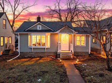 4534 Queen Avenue N, Minneapolis, MN 55412