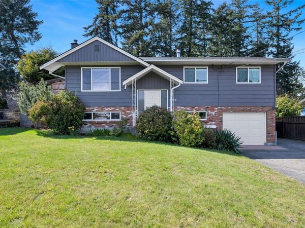 4664 McGill Rd, Cowichan Bay, BC V0R 1N1