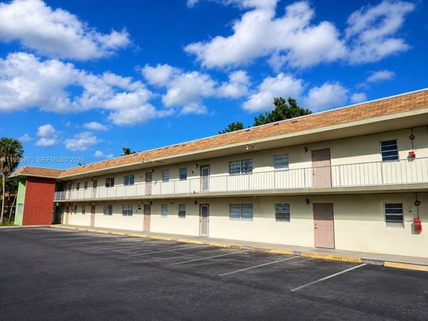 609 S State Road 7, Unit 2D, Margate, FL 33068
