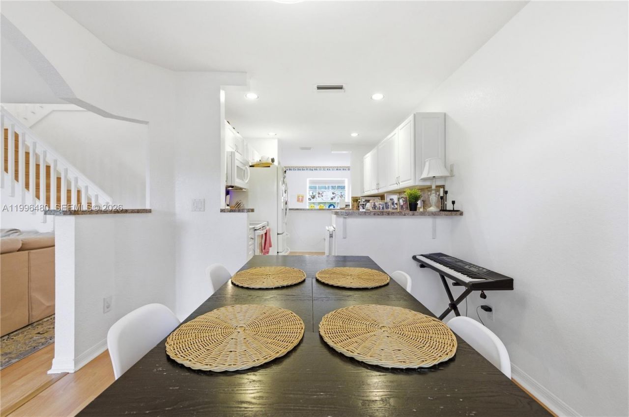 2817 NW 99th Ter, Sunrise, FL 33322 Photo