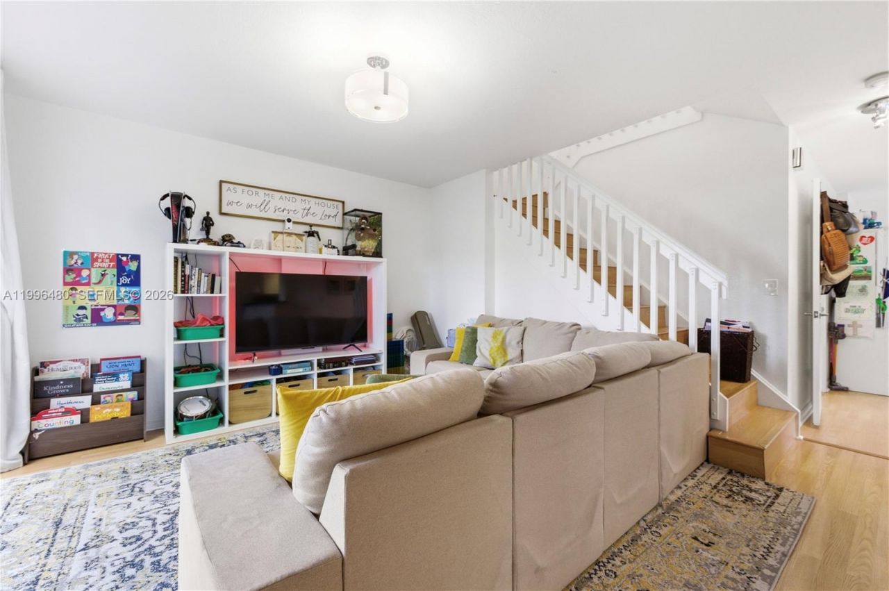 2817 NW 99th Ter , Sunrise, FL 33322 Photo