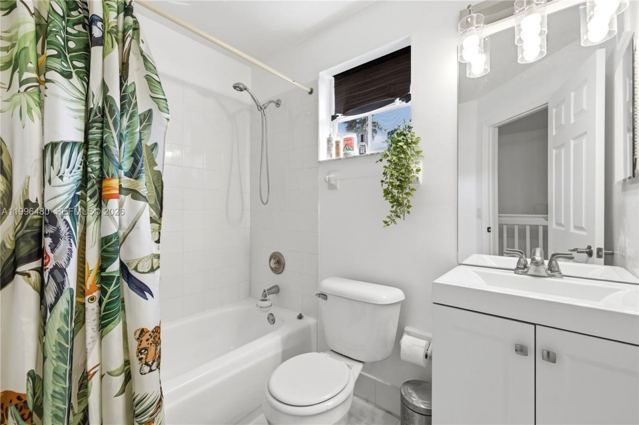 2817 NW 99th Ter , Sunrise, FL 33322 Photo