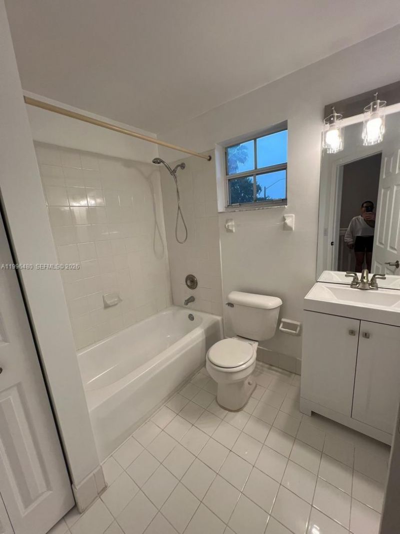 2817 NW 99th Ter, Sunrise, FL 33322 Photo