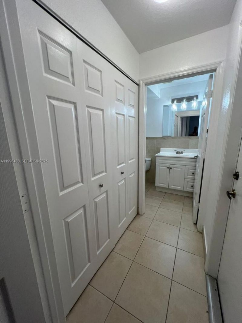 2817 NW 99th Ter, Sunrise, FL 33322 Photo