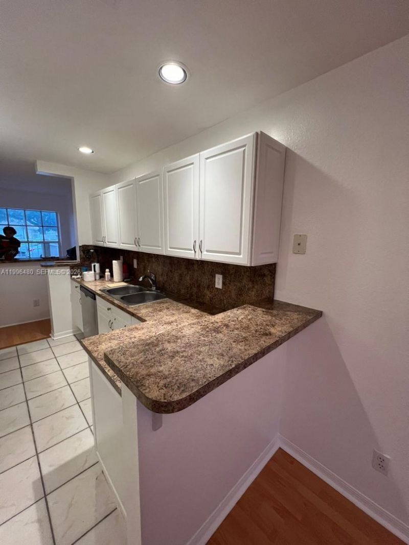 2817 NW 99th Ter, Sunrise, FL 33322 Photo