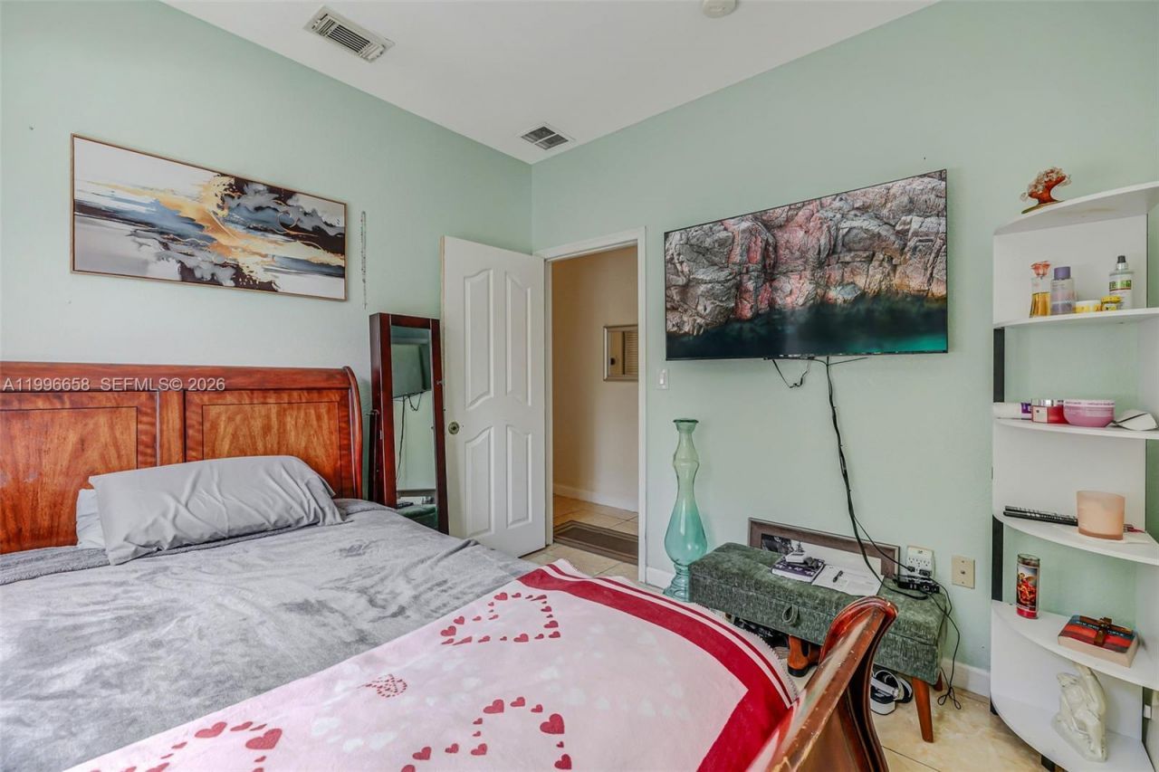 14606 SW 158th Pl , Miami, FL 33196 Photo