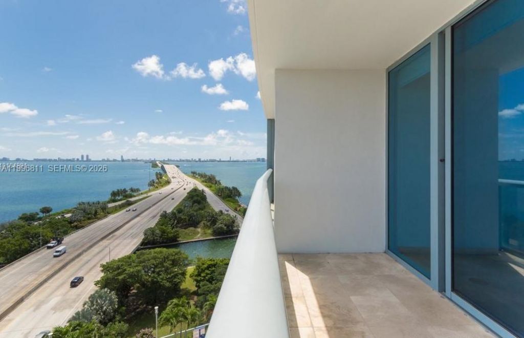 601 NE 36th St, Unit 1208, Miami, FL 33137 Photo